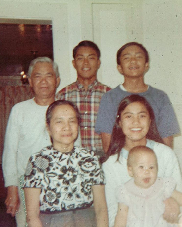 Stepha with her mother, father, brothers Genie and Joe and niece Anne in July of 1966.